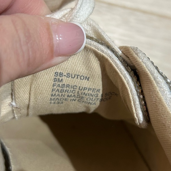 Betsey Johnson Suton Silver Rhinestone Sneakers Women’s Size 9 - Picture 6 of 8